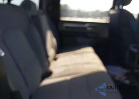 2023 Ram 1500 Big Horn 4X4 5'7 Box z USA, uszkodzony, nr VIN 1C6RRFFGXPN526242